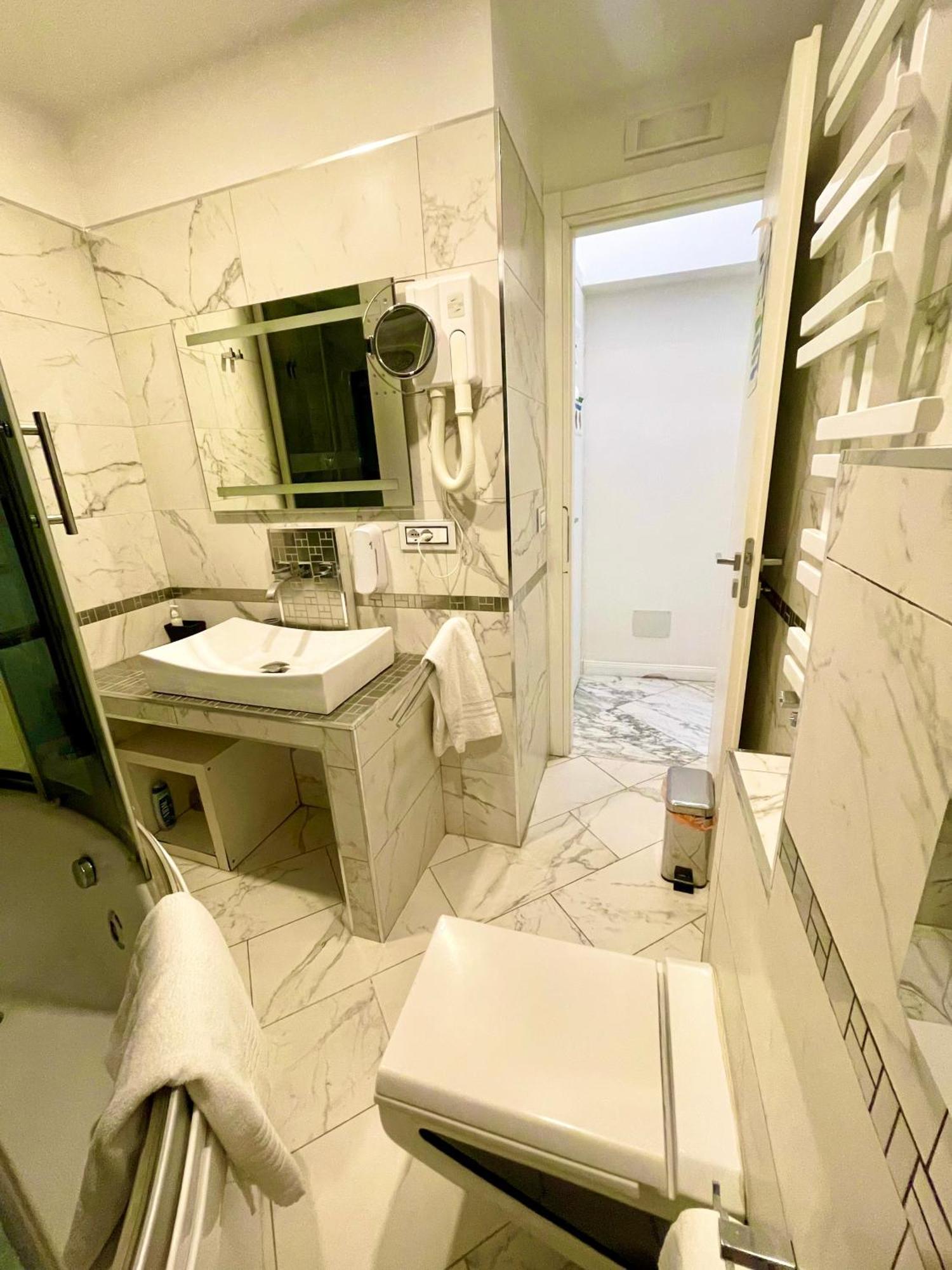 Parisa Suite โรม ภายนอก รูปภาพ